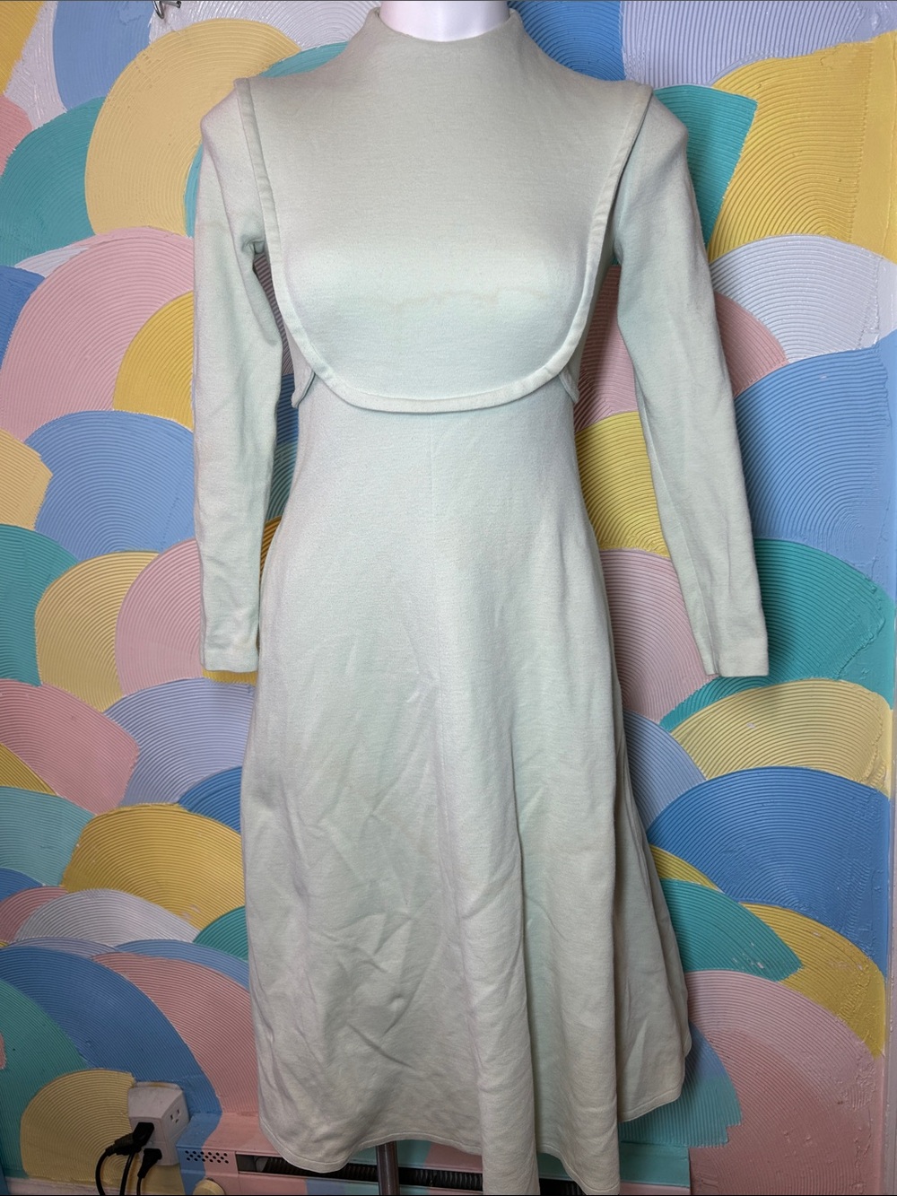 Late 60s-early 70 Women’s Long Sleeve Midi Dress in Mint Green